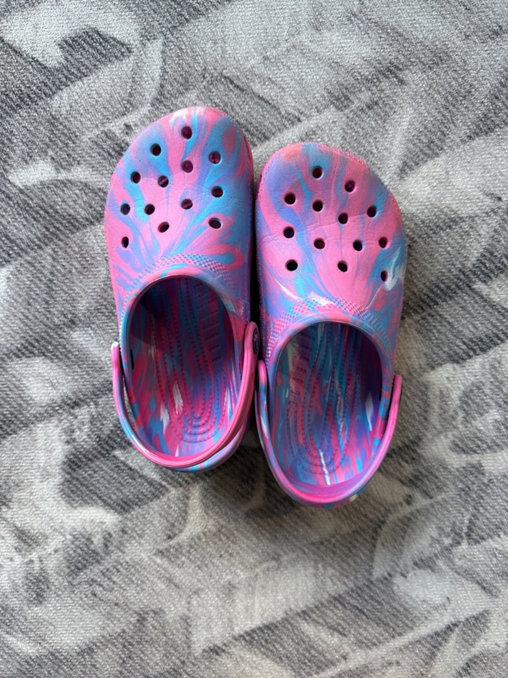 CROCS Kids Tie-Dye Clogs in Pink & Blue